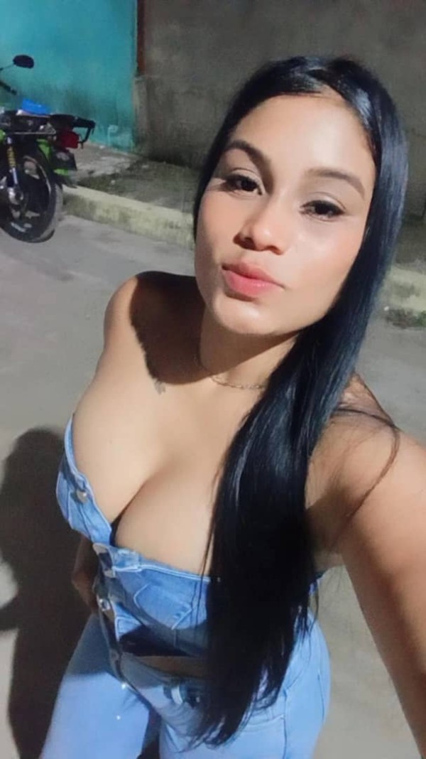 HERMOSA JOVENCITA MUY COMPLACIENTE
