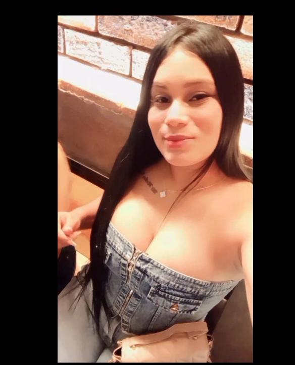 HERMOSA JOVENCITA MUY COMPLACIENTE