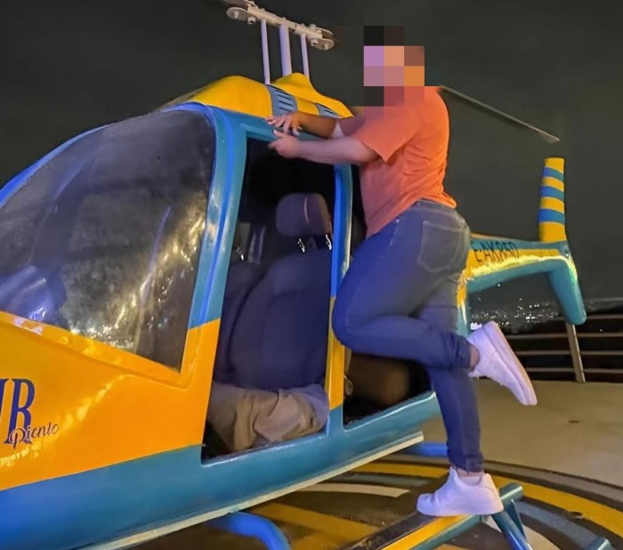 SOLO PARA HETEROS CURIOSOS