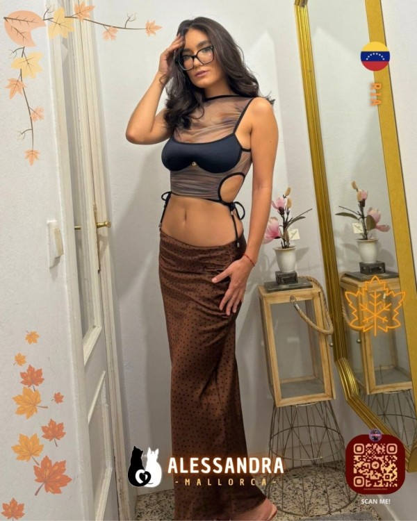 SENSUAL Y ARDIENTE ESCORT de 23 AÑOS. MALLORCA. PALMA CENTRO 24/7