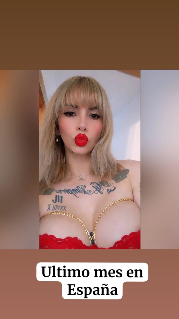 HERMOSA CHICA TRANS ARDIENTE Y DOMINANTE..