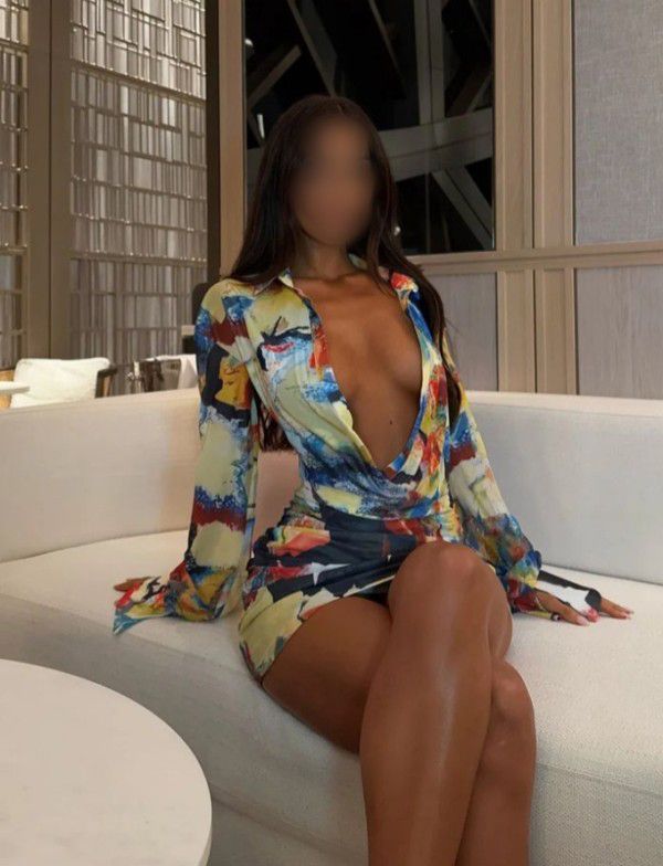BELLA ESCORT CUBANA  LORENA FIESTERA 24HS