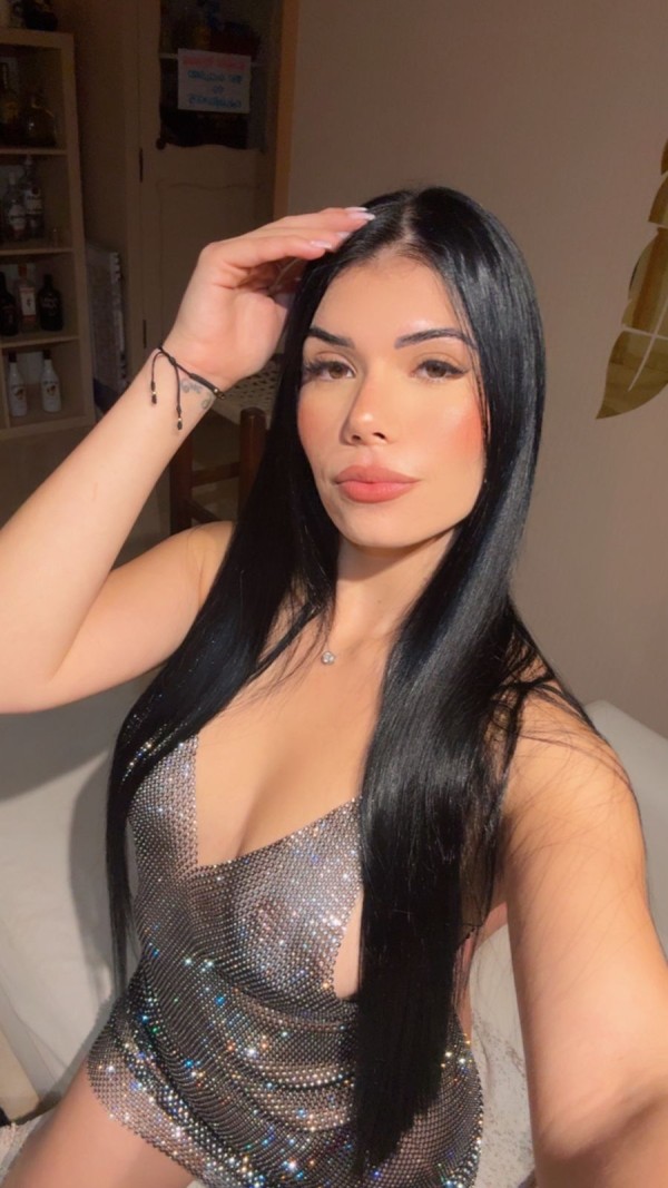 Soy SOFIA,, DELGADITA, DIVERTIDA… CARIÑOSA,,, no busques mas..