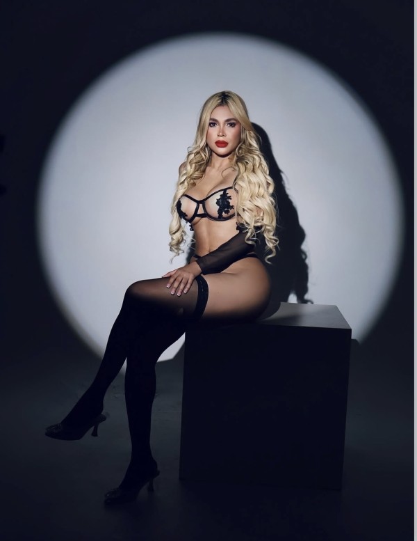 SOY CAMILA CHICA LUXURY DISPONIBLE POCOS DÍAS!!! A CORUÑA
