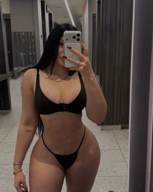 Colombiana en madrid desplazamiento y salidas hoteles