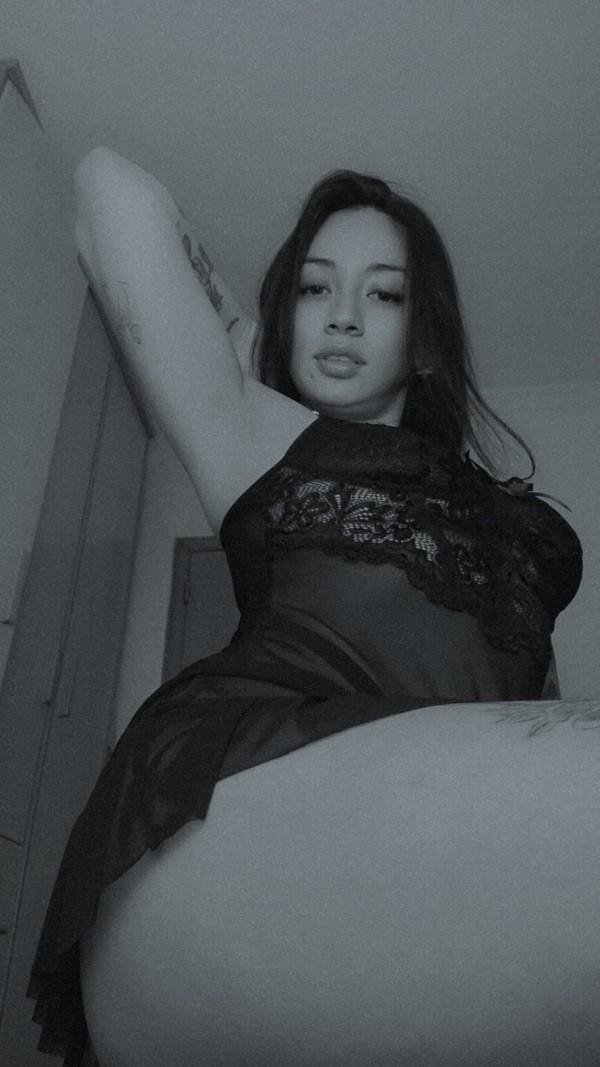 KATY , SEXY ATREVIDA Y EDUCADA. CARIÑOSA STIGES