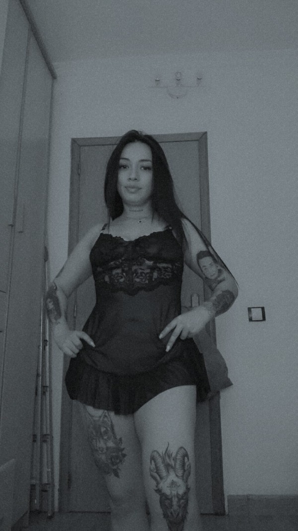 KATY , SEXY ATREVIDA Y EDUCADA. CARIÑOSA STIGES