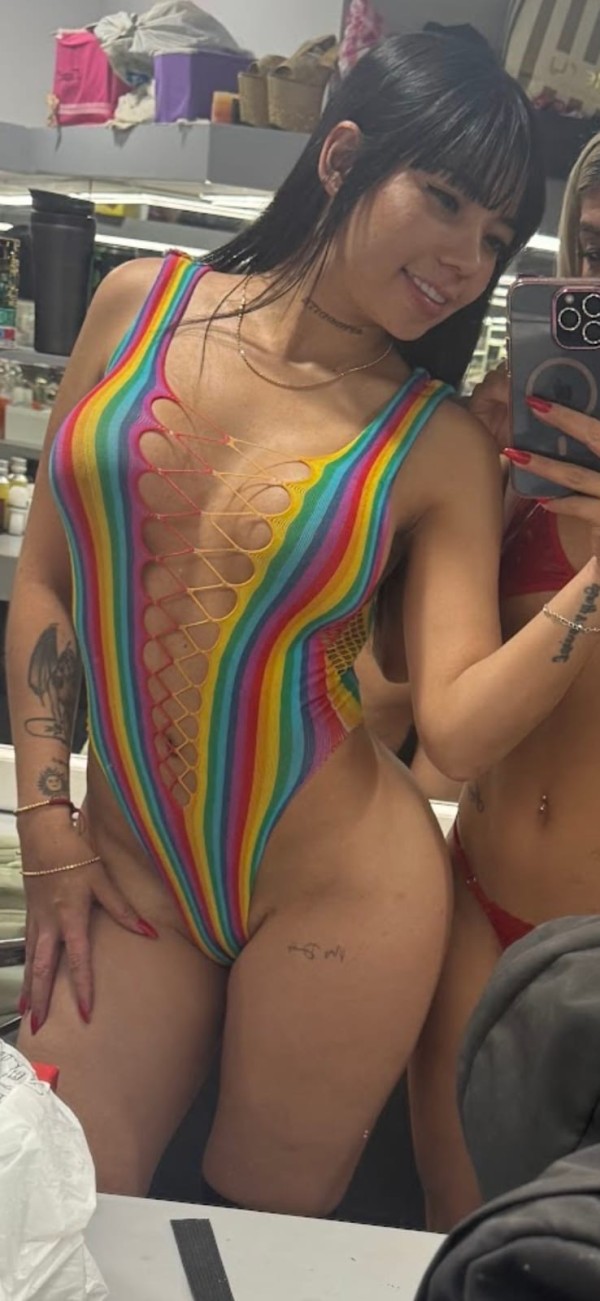 ADICTA AL SEXO EN PINEDA DE MAR NINFOMANA Y FIESTERA