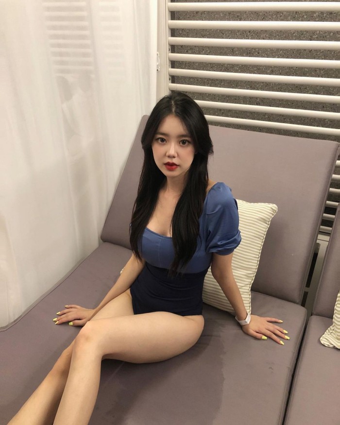 ESCORT ASIÁTICA INDEPENDIENTE EN TORREMOLINOS