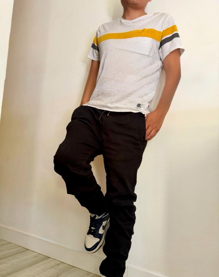 Chico cañera muy caliente con buena herramienta