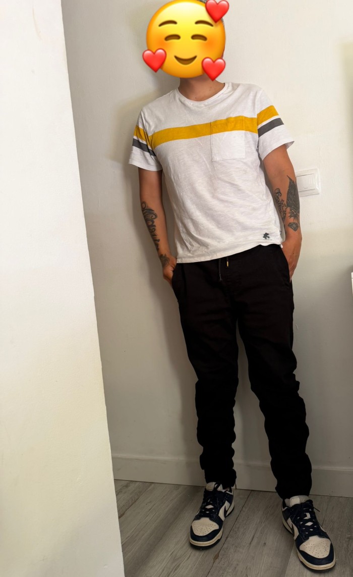 Chico cañera muy caliente con buena herramienta