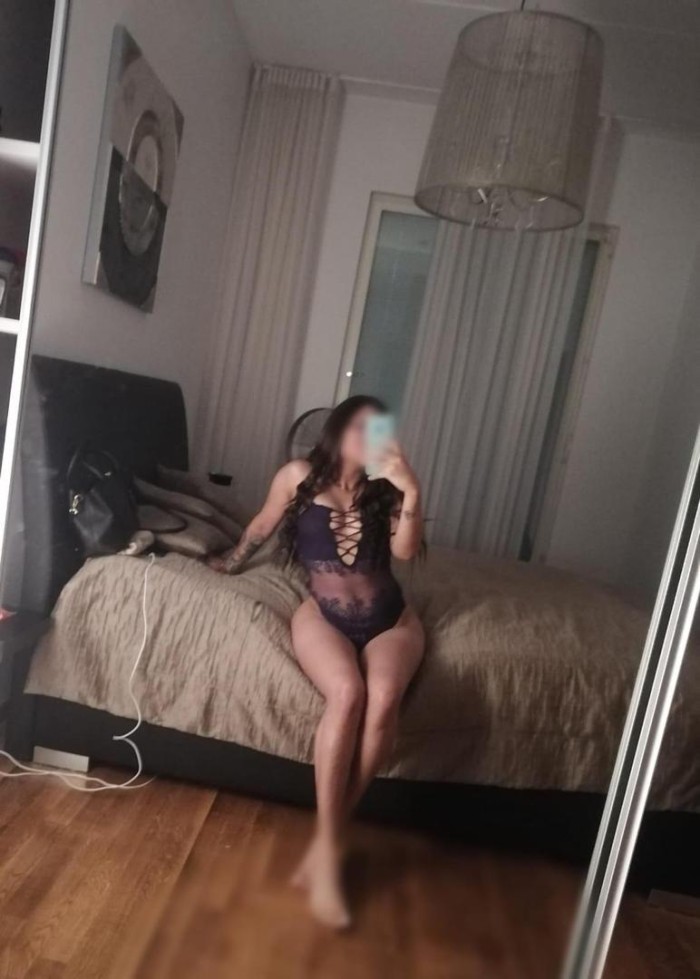 PUTA ERÓTICA Y SENSUAL CON GANAS DE POLLA FRESCA