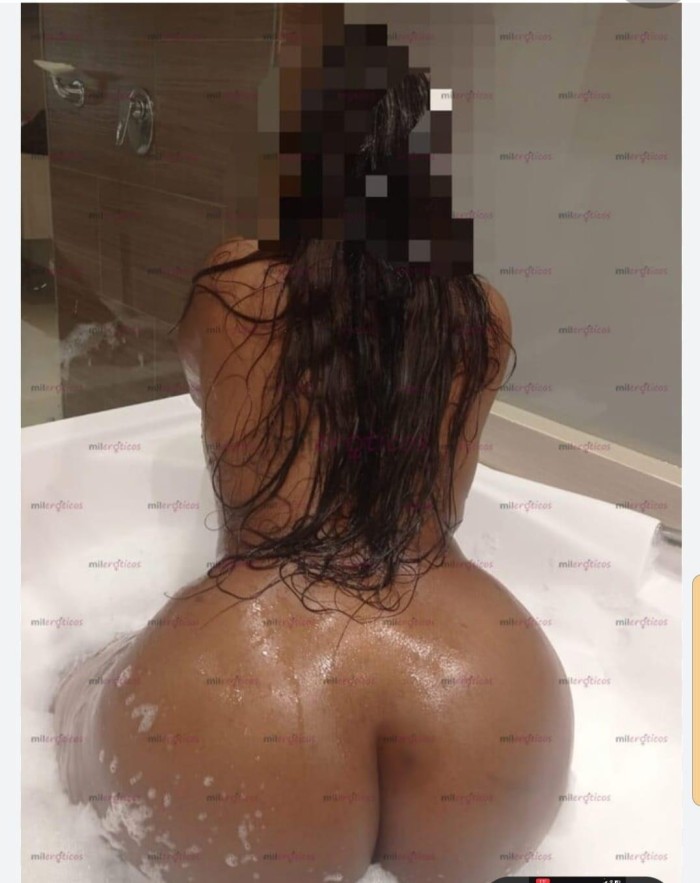 Exótica Mulata De Nuevo Por La Zona