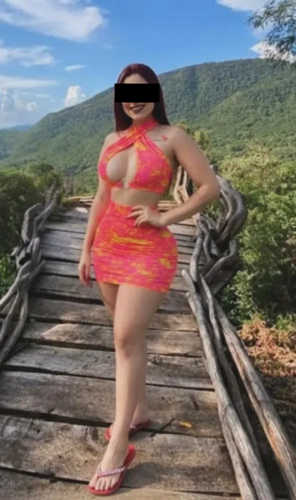 CACHONDA DE COÑO JUGOSO