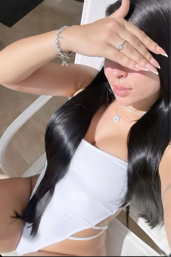 COLOMBIANA DE LUJO EXPLOSIVA SIN LIMITES