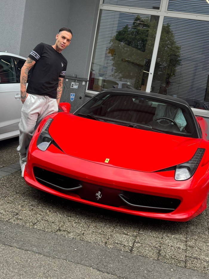 ESPAÑOL DE PASO POR PAMPLONA