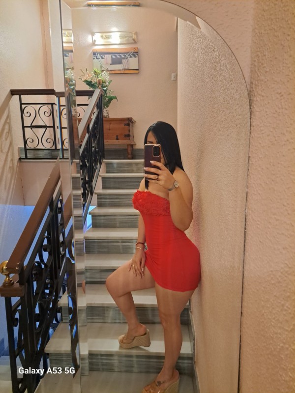 Totana carolina Colombiana joven cariñosa