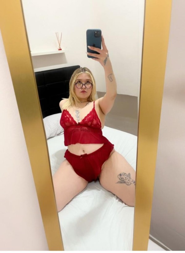 ANGELA 685233373RUBIA FOGOSA Y SENSUAL EN TORRE DEL MAR