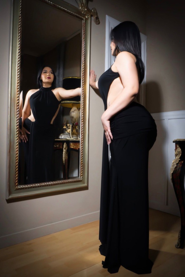 TODA UNA CHIQUITA MORBOSA EN TU CAMA