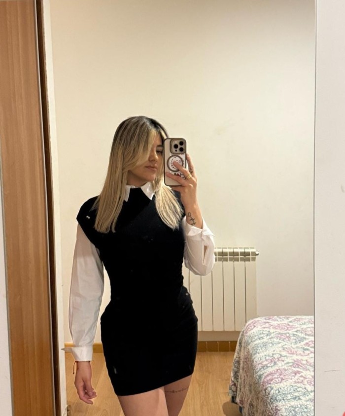 RUBIA COLOMBIANA MUY ATREVIDA Y SENSUAL