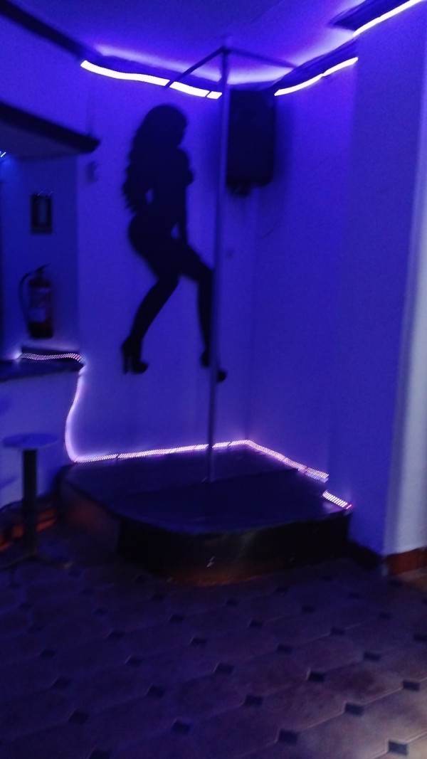 CLUB MIAMI EN TARANCON BUSCA CHICAS UNETE A NUESTRO EQUIPO