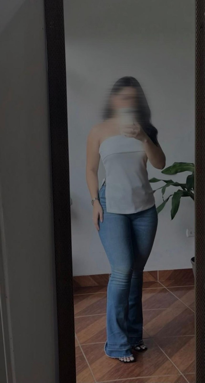 SARA, 19 AÑOS – ÁRABE MUY FOGOSA 24H