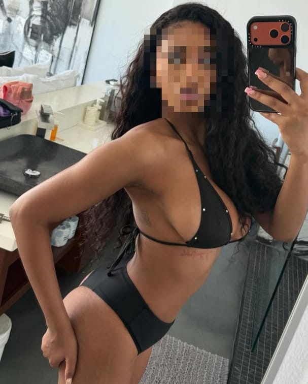 LUNA MORENITA BIEN RICA CON BUEN CULO