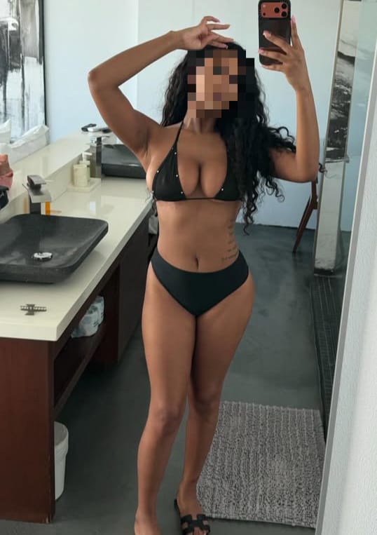 LUNA MORENITA BIEN RICA CON BUEN CULO