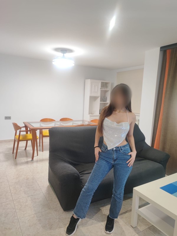 Nueva señorita en Teulada Moraira Javea