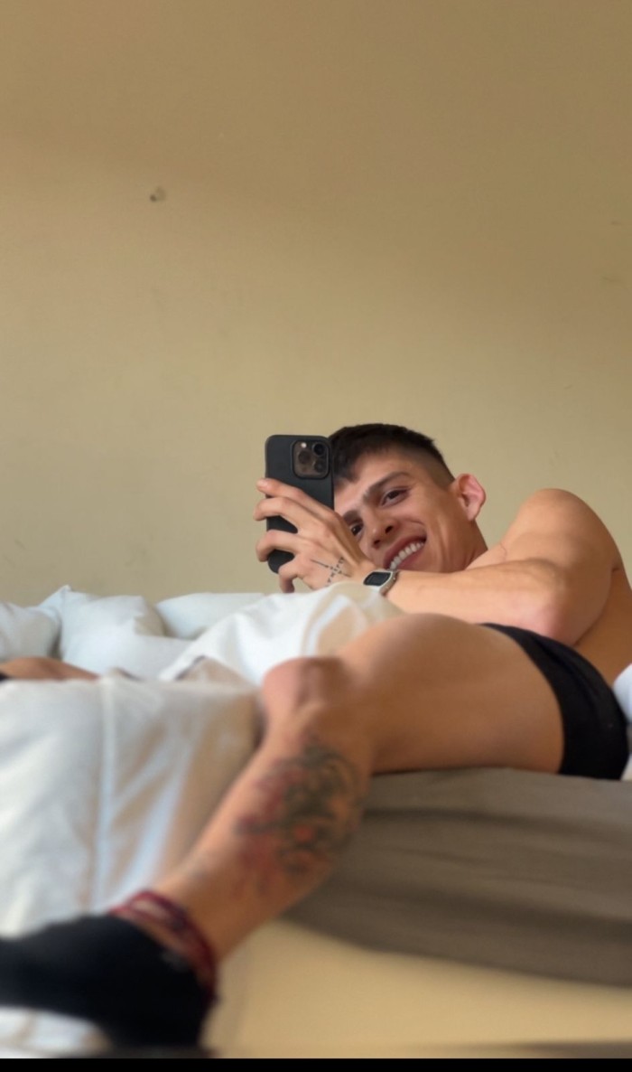 JUNNIOR COLOMBIANO PÍCARO Y DISCRETO