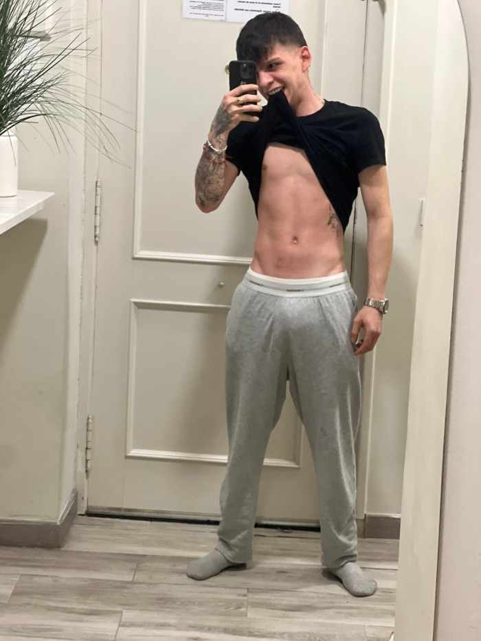 JUNNIOR COLOMBIANO PÍCARO Y DISCRETO