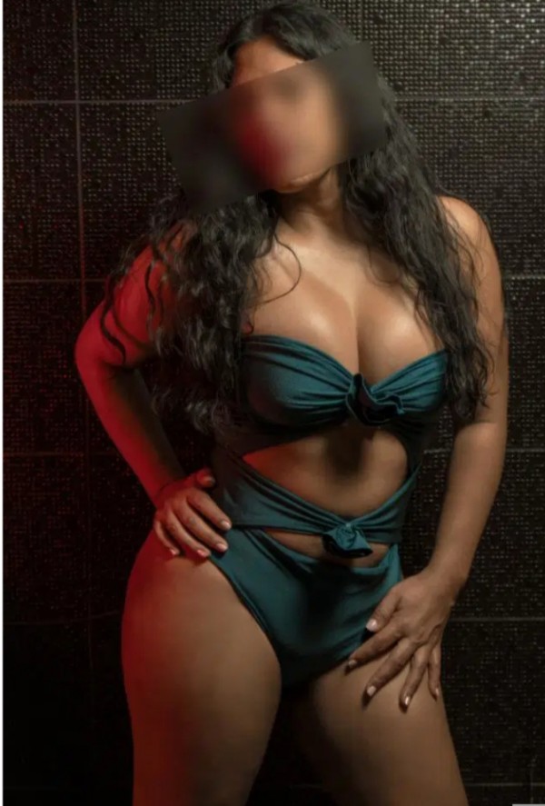 Novedad cachonda cariñosa fiestera guarra   caceres