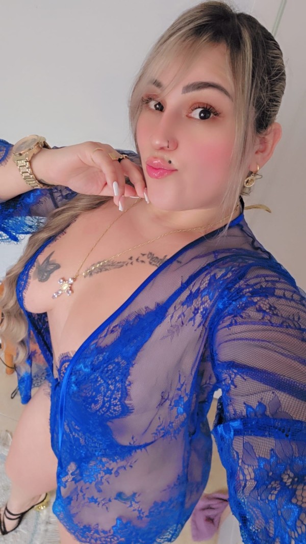 Hermosa y Voluctuosa Rubia De paso Torrevieja