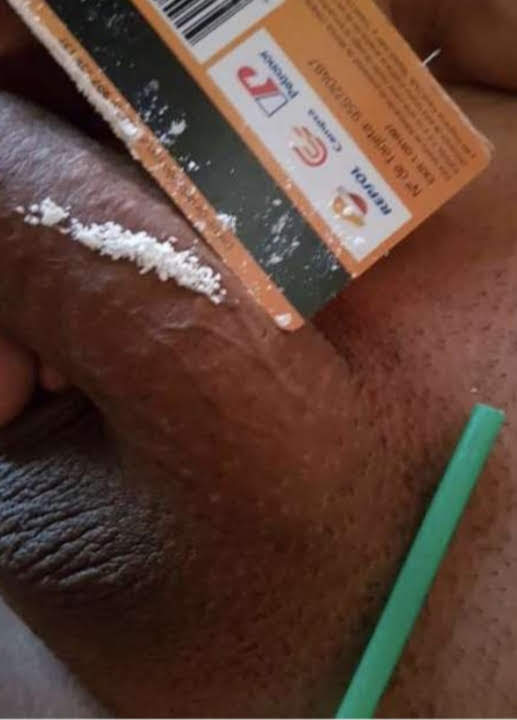 AVILÉS NINFOMANA FIESTERA