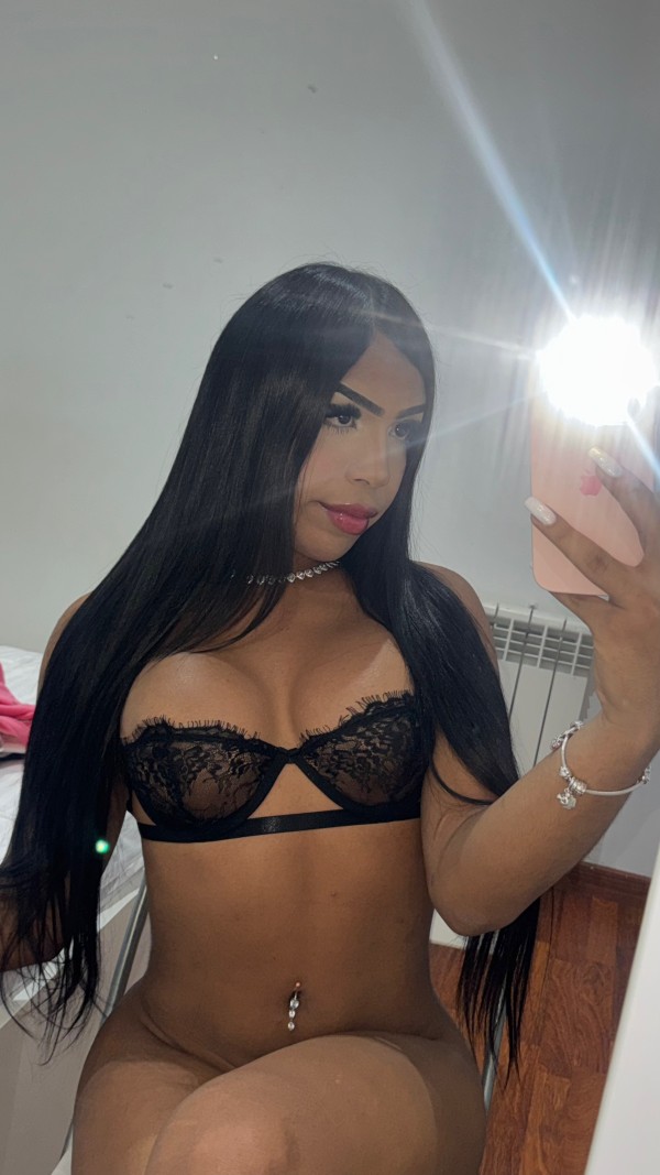 Madi jovencita caliente