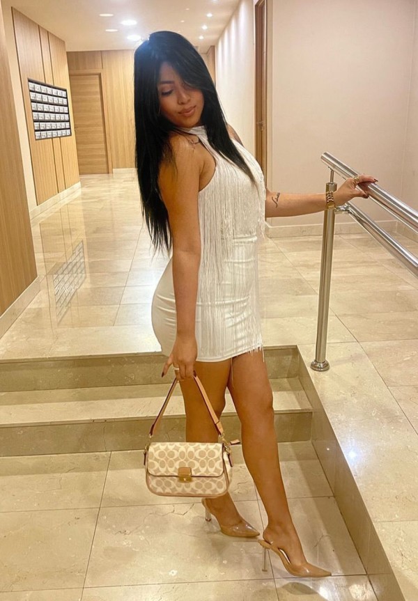 EN NERVION SEXY JOVENCITA LATINA 613784289