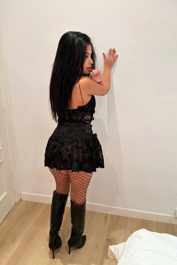 EN NERVION SEXY JOVENCITA LATINA 613784289