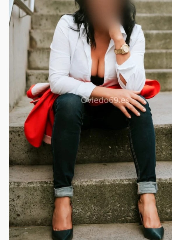 BONITA SEDUCTORA ELEGANTE ENVOLVENTE IMPLICADA
