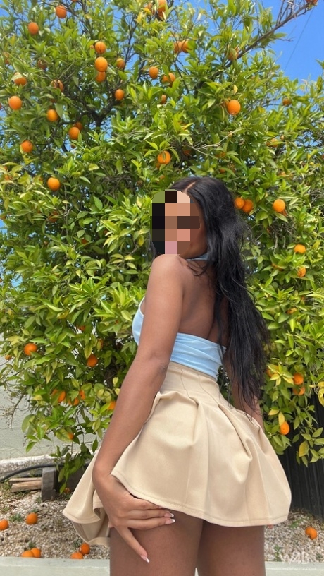 MADRID MORENA FIESTERA GRIEGO BESOS 24 HR