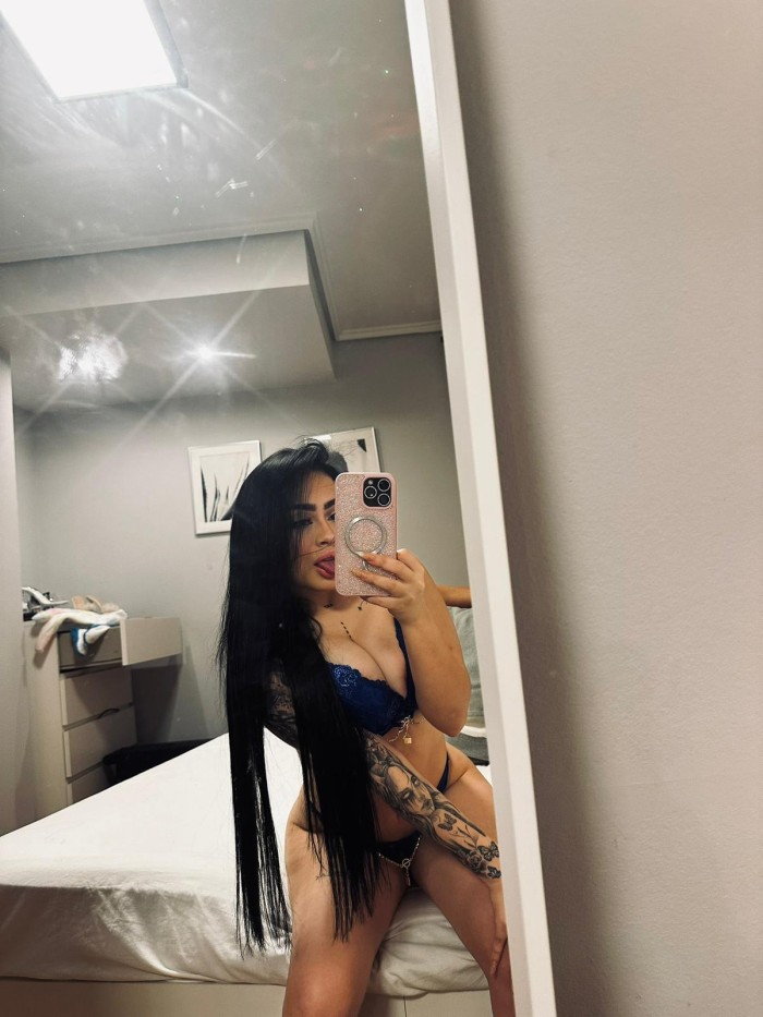 Dulce colombiana dispuesta a complacerte