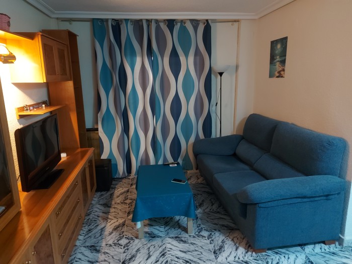 Alquilo habitación en Fuenlabrada (La serna)