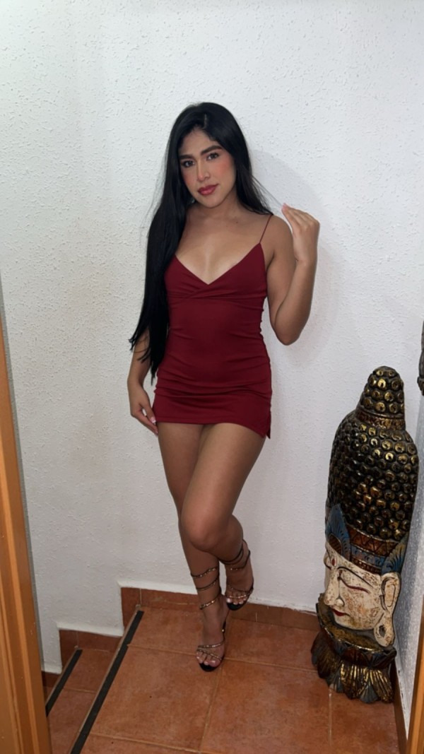 mujer encantadora con mucha clase