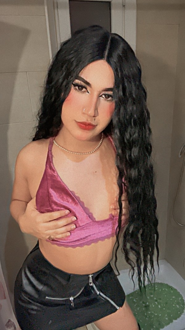 Trasn recién llegada traviesa fiestera guarra y cañera Benidorm