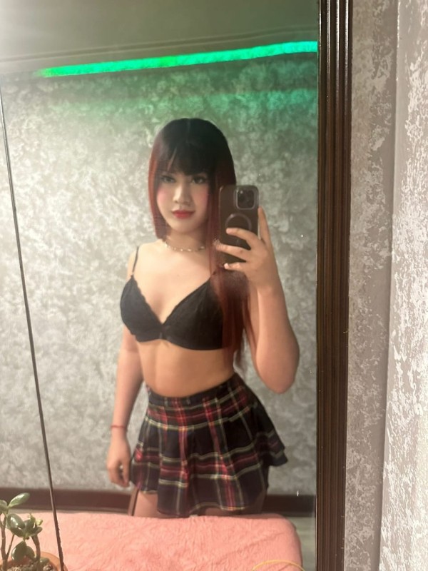 Trasn recién llegada traviesa fiestera guarra y cañera Benidorm