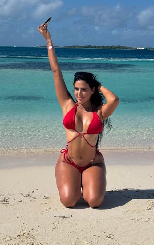 MARIA RECIÉN LLEGADA FIESTERA Y ENROLLADOEA 24 hor