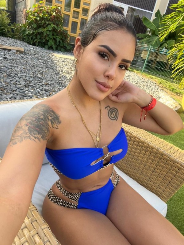 MARIA RECIÉN LLEGADA FIESTERA Y ENROLLADOEA 24 hor