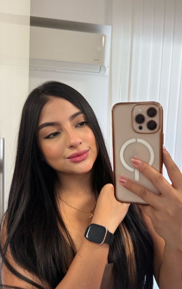 Brenda estudiante ardiente fiestera fogosa 19 años