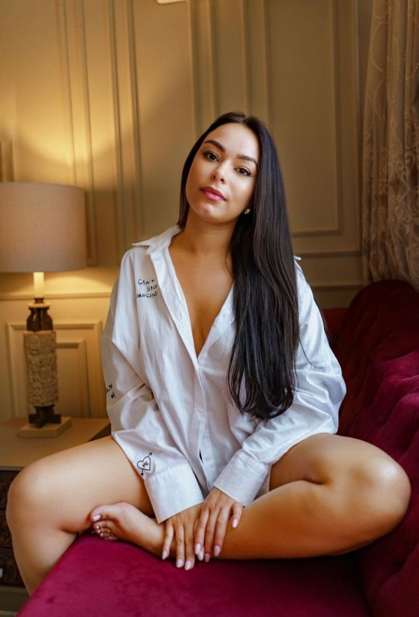 Guarra culona  deseosa que me follen duro, Barcelona