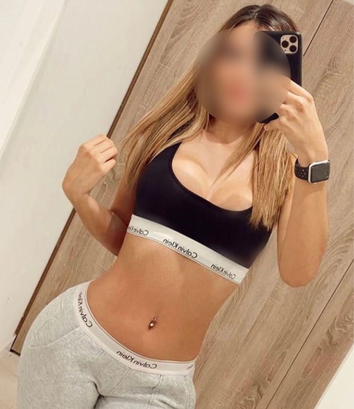 Canaria , lara masajista, compañía y diversión gar