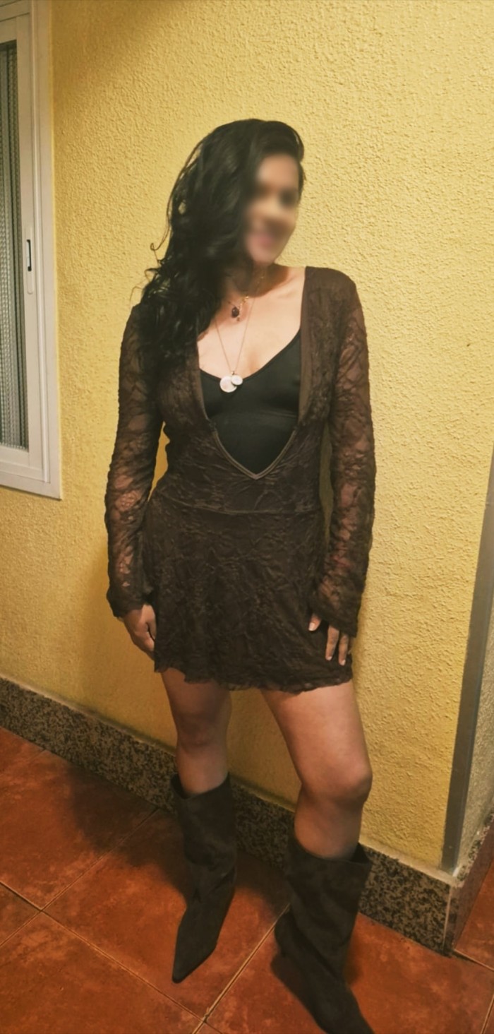 CRISTINA  COLOMBIANA MUY CURIOSA FULL CAÑERA